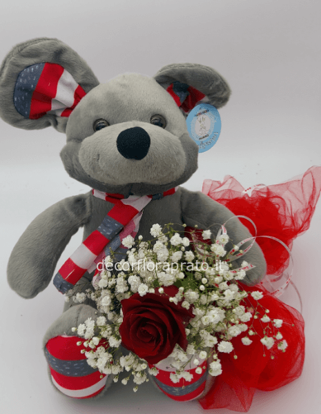 Peluche e rosa rossa